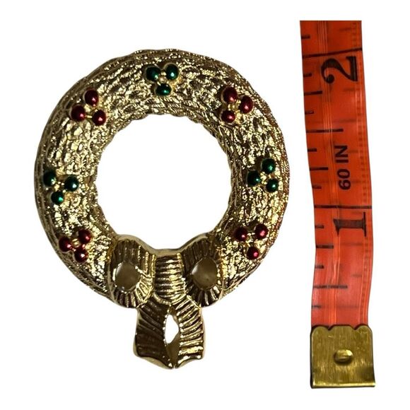 Festive Wreath Bow Brooch Christmas Jewelry Accessory Goldtone Red Green vintage - Picture 4 of 6